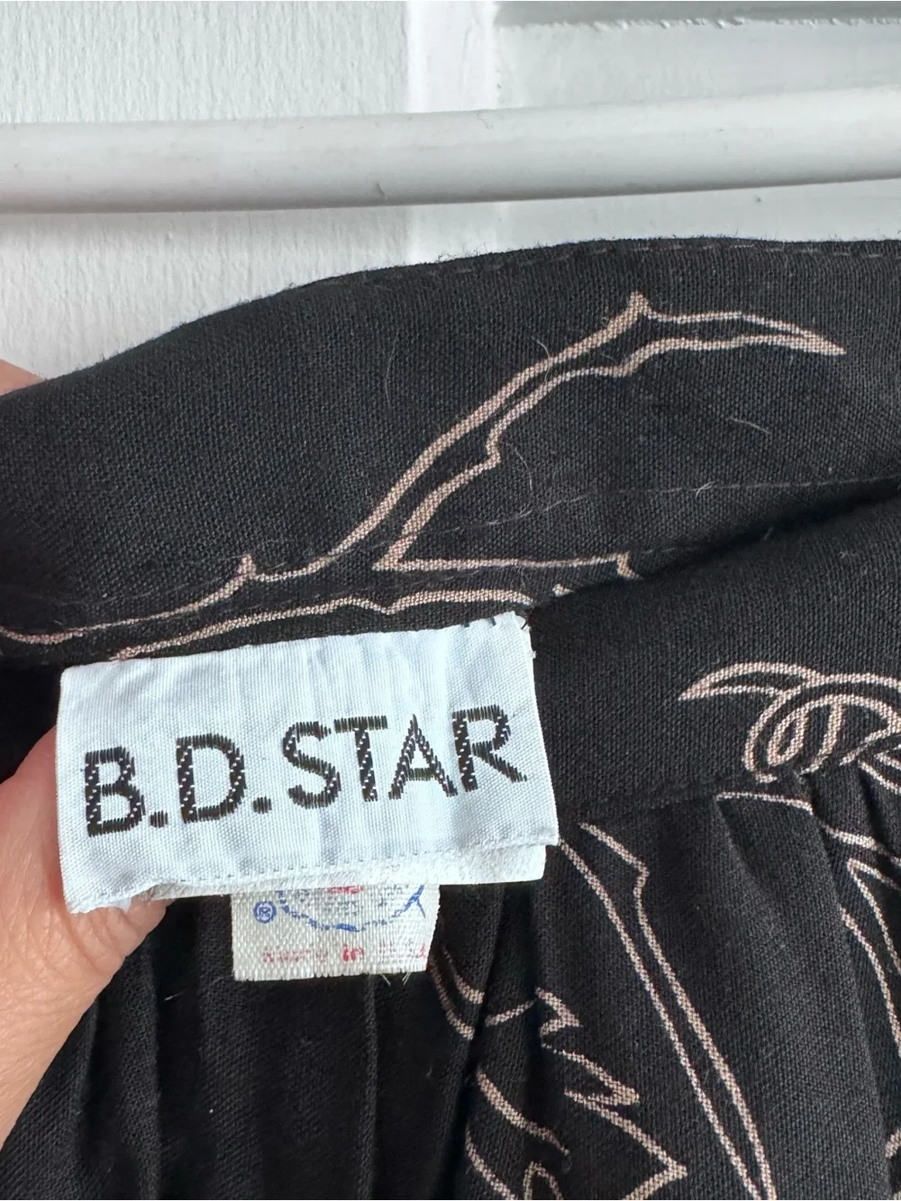 VTG B.D. Star Union Tag Black Maxi Skirt with Pink Floral Print Sz XS